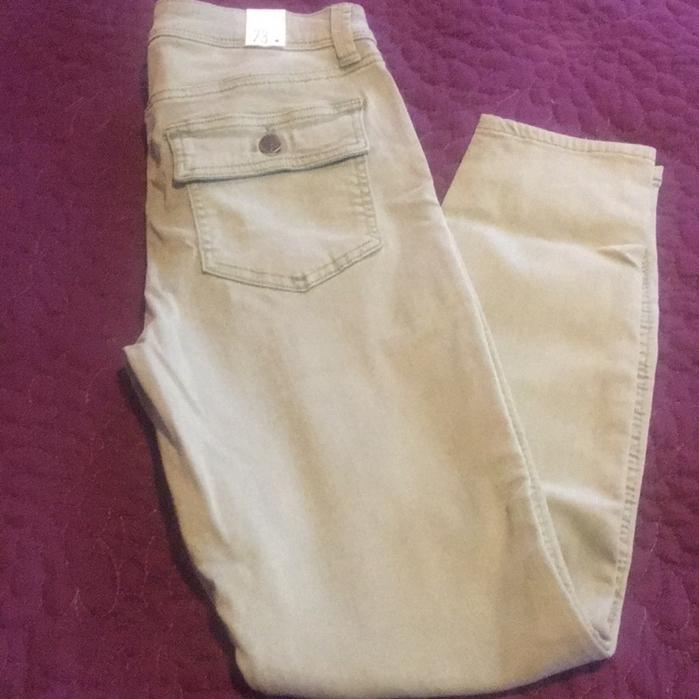 Green cargo skinny pant